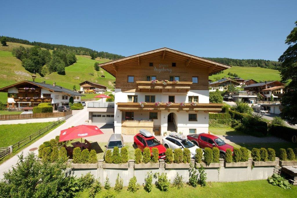 Gaestehaus Ingeborg ซาลบาคฮินเทอร์เกลมม์ ภายนอก รูปภาพ